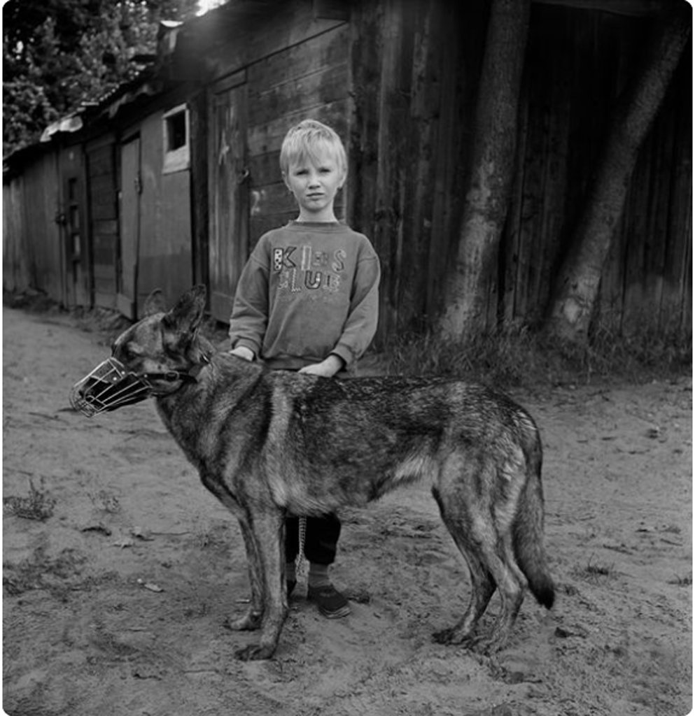 Liene Livdāne and Džessika, 2005, photographed by Inta Ruka